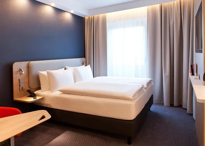 Express Munich - By Ihg מלון 3*