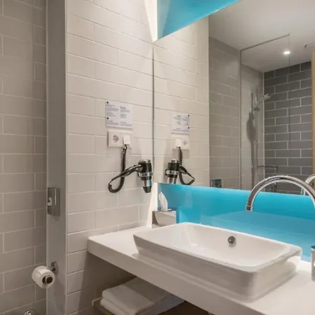 מלון Express Munich - By Ihg 3*