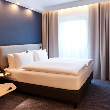 Express Munich - By Ihg Hotel 3*