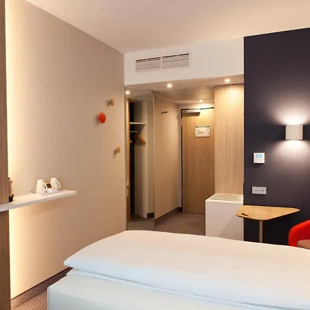 Express Munich - By Ihg Hotel