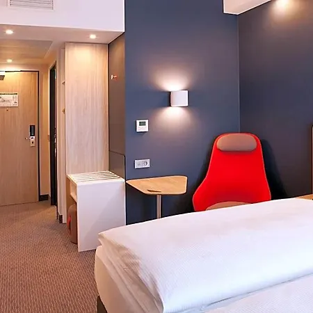 Express Munich - By Ihg Olching