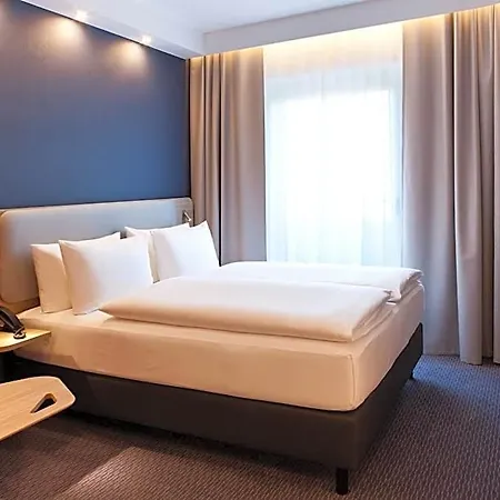 Express Munich - By Ihg Hotel