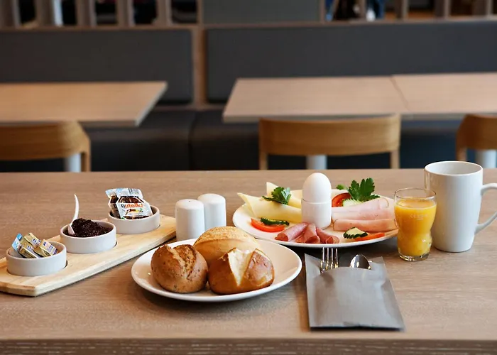 Express Munich - By Ihg Hotel 3*